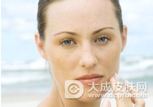 干燥的秋季怎样给肌肤保湿