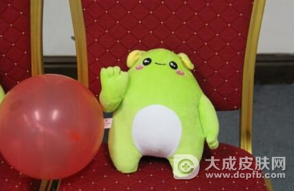 白癜风“告白行动”吉祥物——“小绿”亮相