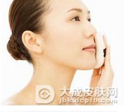 口腔白斑的皮损是什么样的