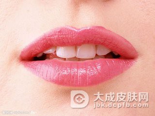 剥脱性唇炎的日常护理步骤及检查