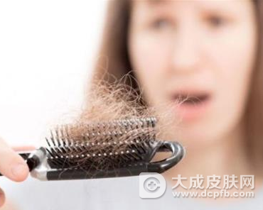 秋天总是掉头发 吃什么能减少掉发