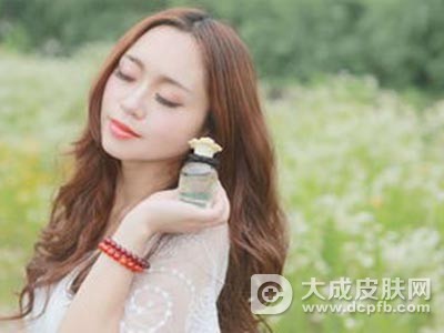 秋季易掉头发怎么办 中医护发有秘招