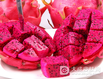 痘痘肌怎么办 长痘痘吃什么比较好