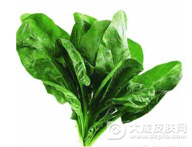 引起皮肤过敏的因素有哪些 皮肤过敏吃什么