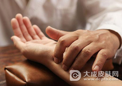 莫斯科举行世界传统医学国际展览会