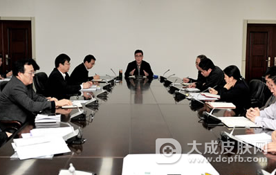潍坊医学院临床医学专业认证工作领导小组会议召开