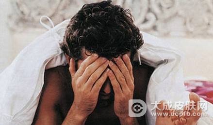 男性生殖器疱疹的症状