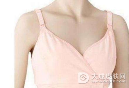 乳房湿疹的症状