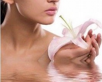 女性外阴白斑疾病会出现哪些症状